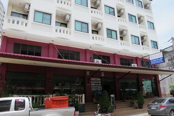 Somjai House Hotel Си Рача Екстериор снимка