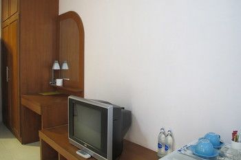Somjai House Hotel Си Рача Екстериор снимка